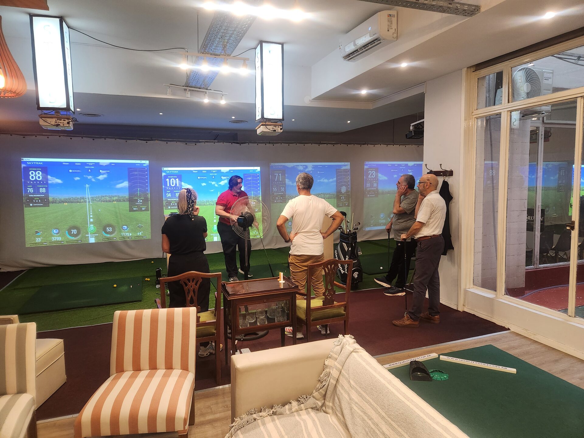 Clase en simulador Quality Golf Club